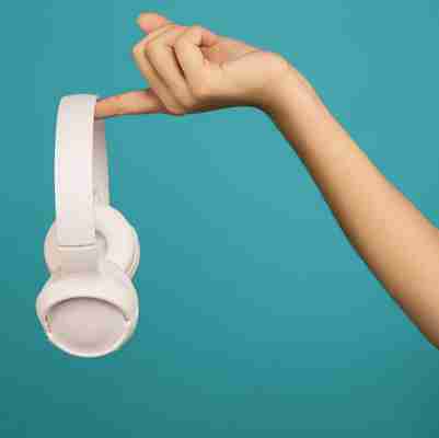 Jakie słuchawki bezprzewodowe douszne wybrać?